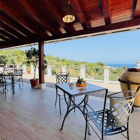 סנטה תרזה די ריבה Agriturismo Bella Vista - Da Carmelo מראה חיצוני תמונה