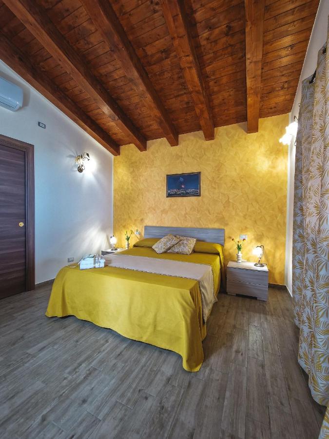 סנטה תרזה די ריבה Agriturismo Bella Vista - Da Carmelo חדר תמונה