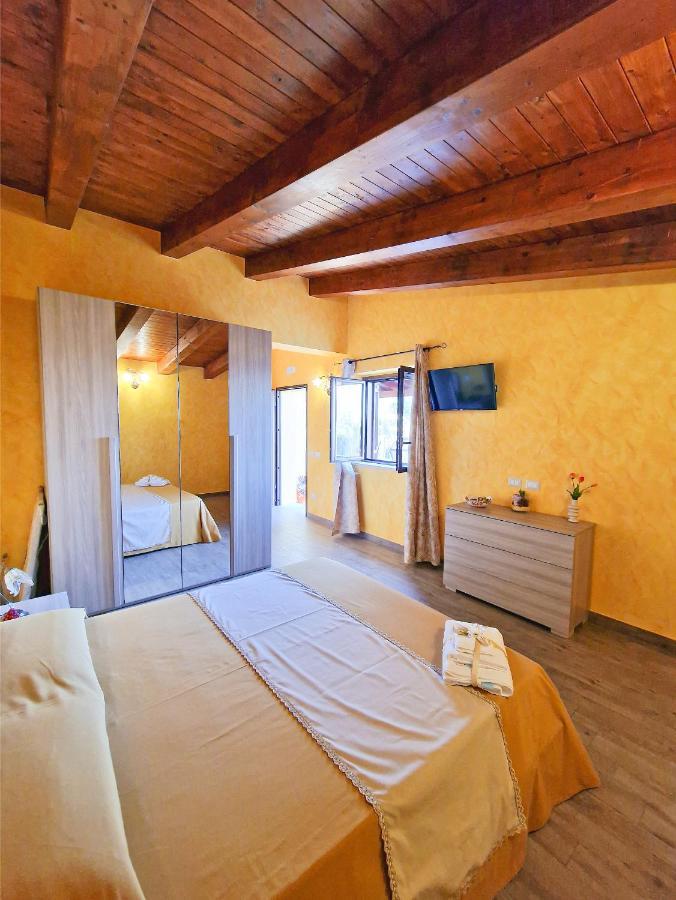 סנטה תרזה די ריבה Agriturismo Bella Vista - Da Carmelo מראה חיצוני תמונה