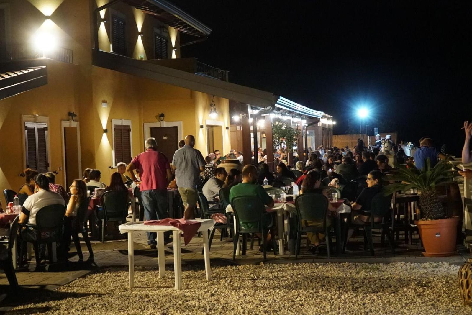 סנטה תרזה די ריבה Agriturismo Bella Vista - Da Carmelo מראה חיצוני תמונה